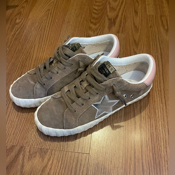 Like New Brown & Pink Vintage Havana Women’s Sneakers Size 7 - Picture 4 of 4